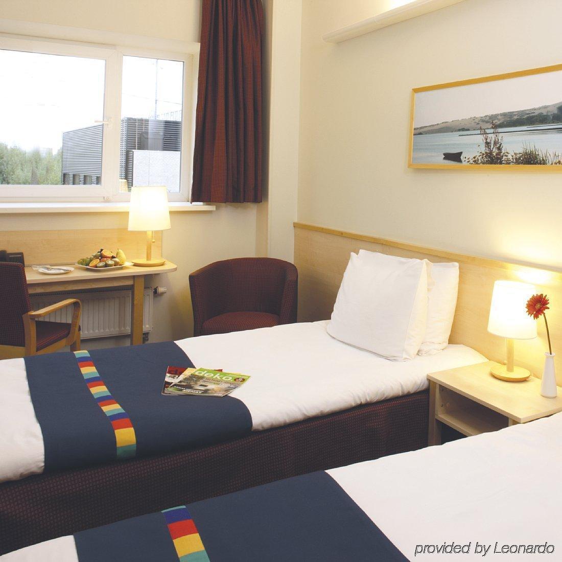 Green Park Hotel Клайпеда Стая снимка